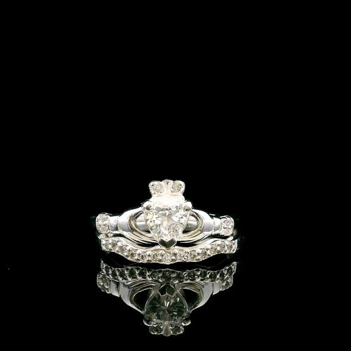 Front view of Sterling Silver 2-Piece Claddagh Ring Set with CZ heart – symbolic Irish jewellery by ONA Jewellers